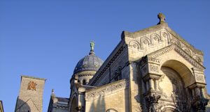 Offrir une messe à la Basilique Saint-Martin de Tours