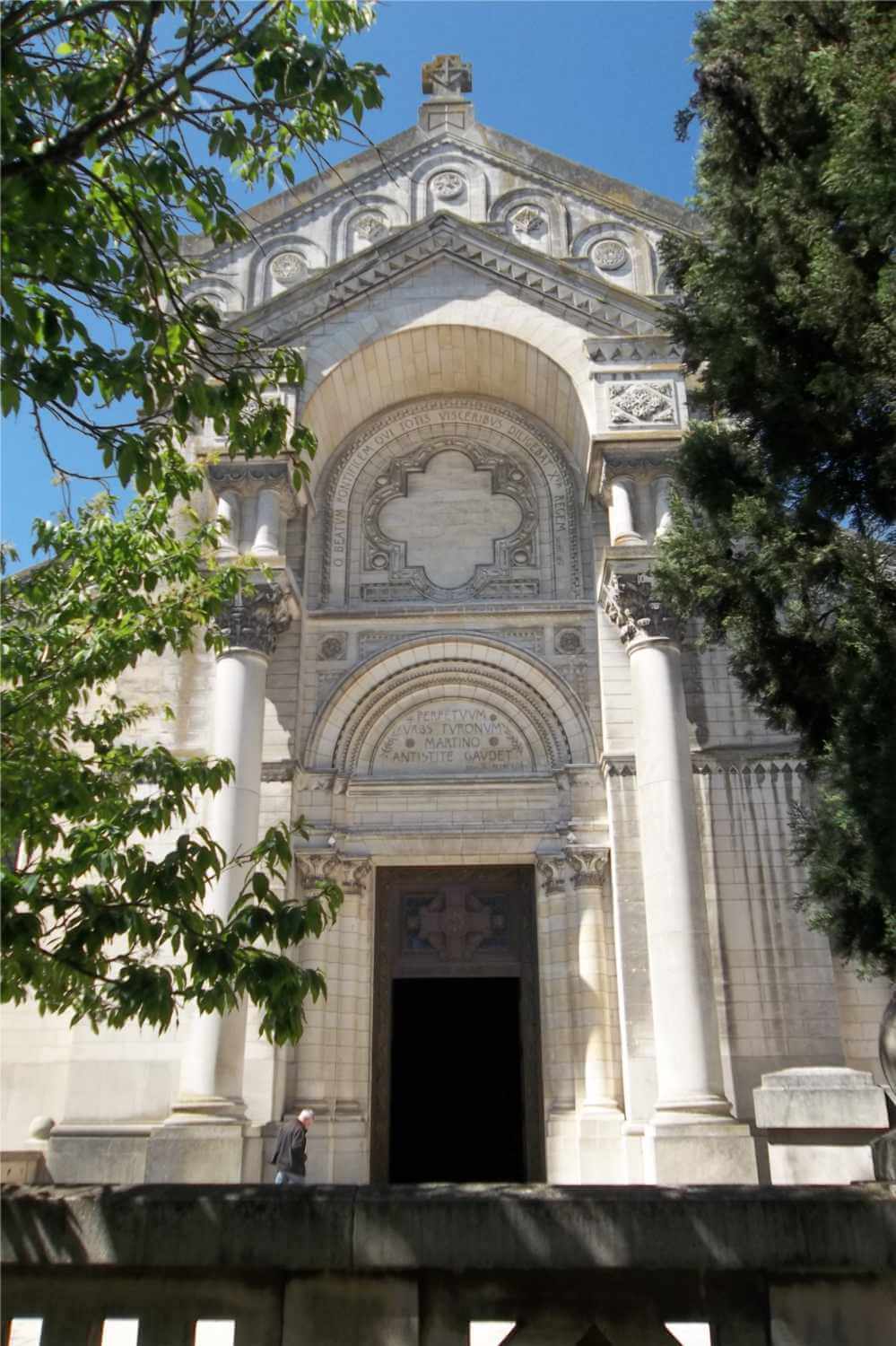 basilique st martin tours